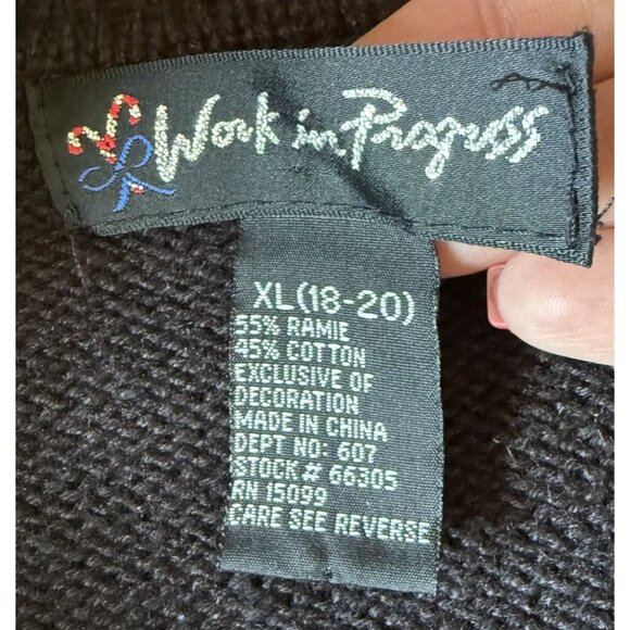 Work In Progress Christmas Sweater Poinsettia Black Embroidered Cardigan XL Zip - Picture 5 of 6